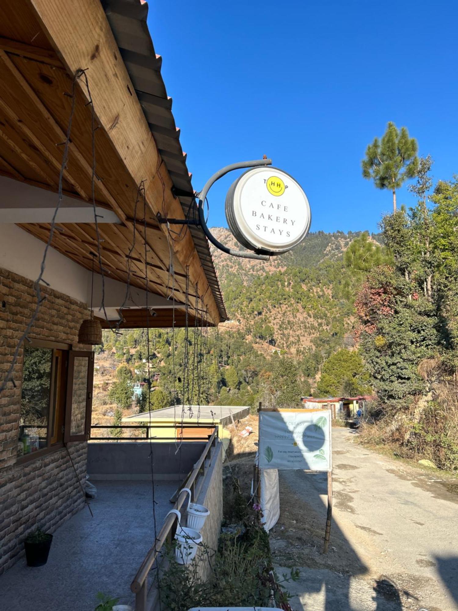 Exstasy Stays - Bathtub Rooms & Cafe - Your Romantic & Cozy Getaway - Thhpsociety - Mukteshwar Exterior foto